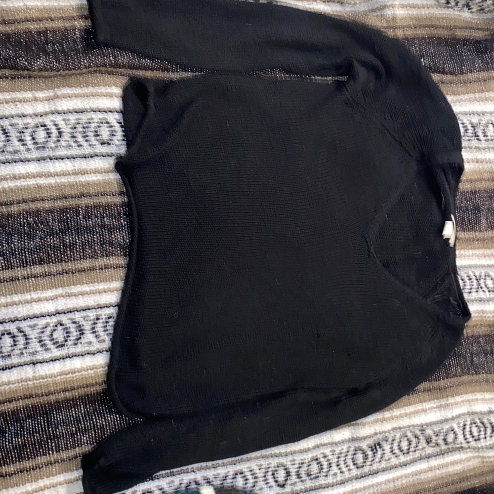Black H&M sweater